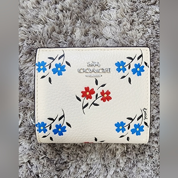 COACH Snap Wallet With Floral Print - Picture 7 of 9